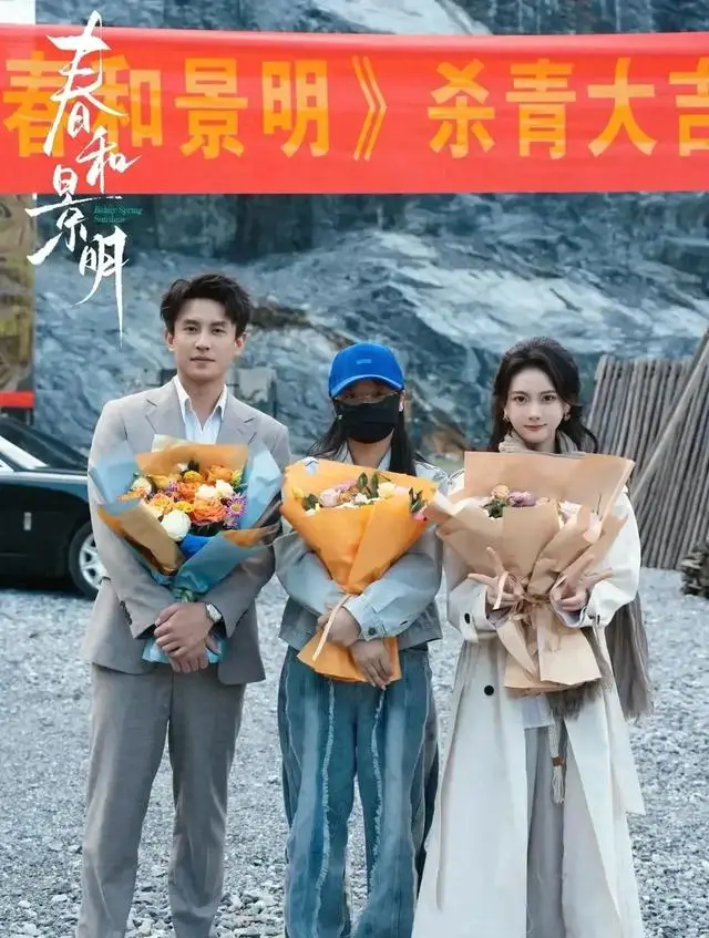 刘萧旭新剧杀青，女主为曾与卡戎二搭的演员：现场图